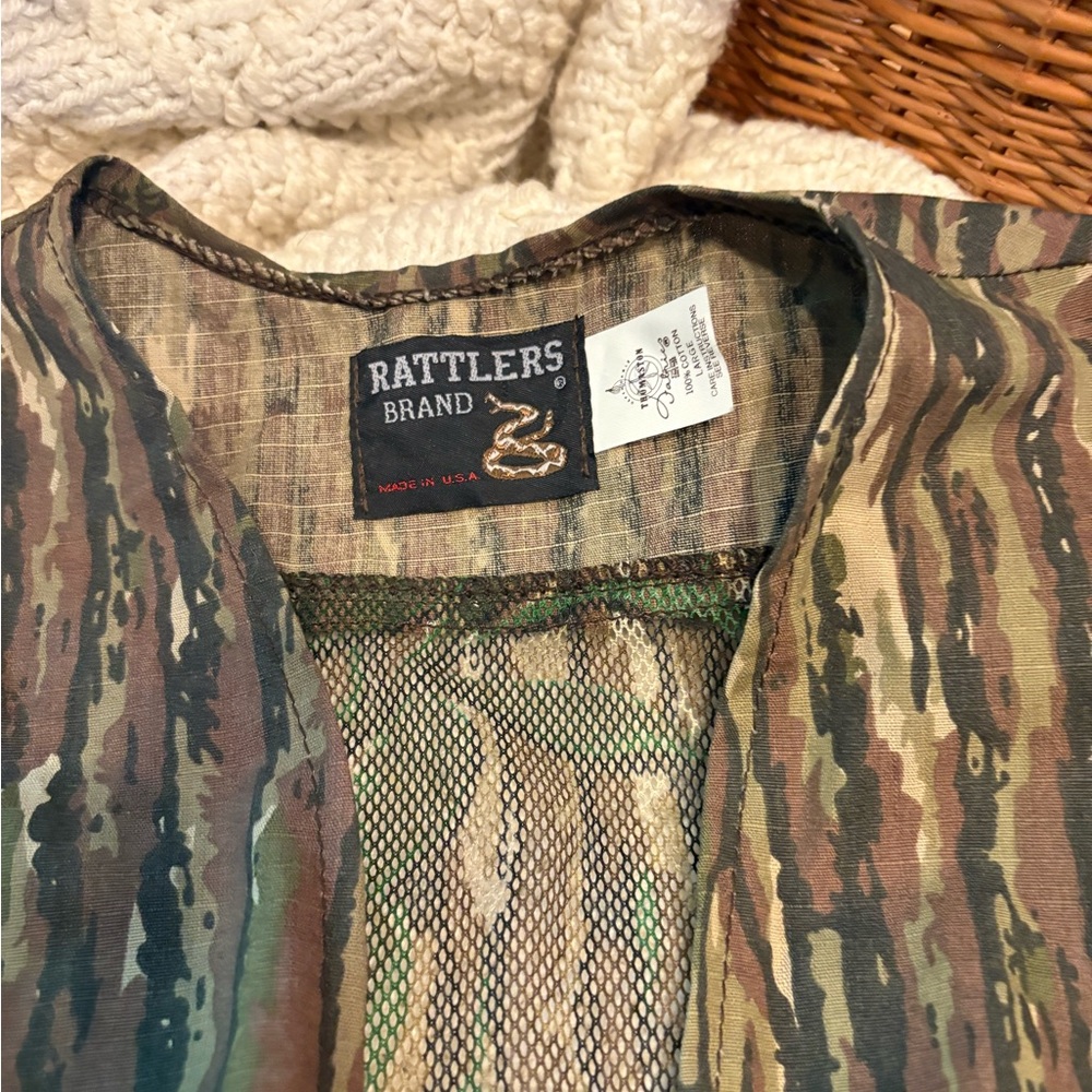Camouflage Mesh Duck Hunting Vest - Picture 2 of 5